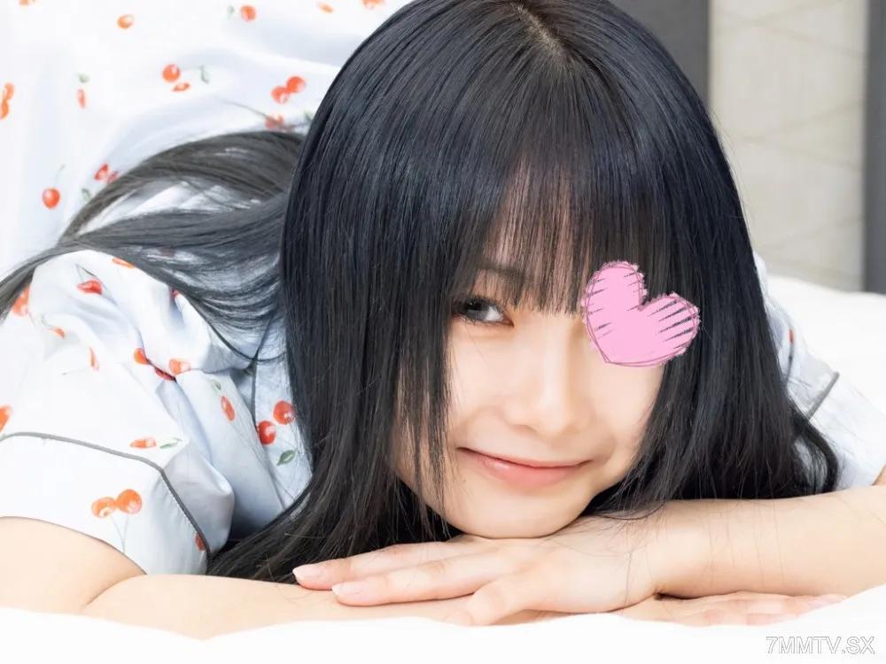 FC2-PPV 3866716 【パジャマ★モナシ】パジャマdeおじゃま♥歯科助手だけあって歯並び良好、笑顔が可愛すぎる身長143cmミニミニちゃん♥脱いだら想像以上に大きかったおっぱいとエロ乳輪がイイ♥ FC2-PPV-3866716