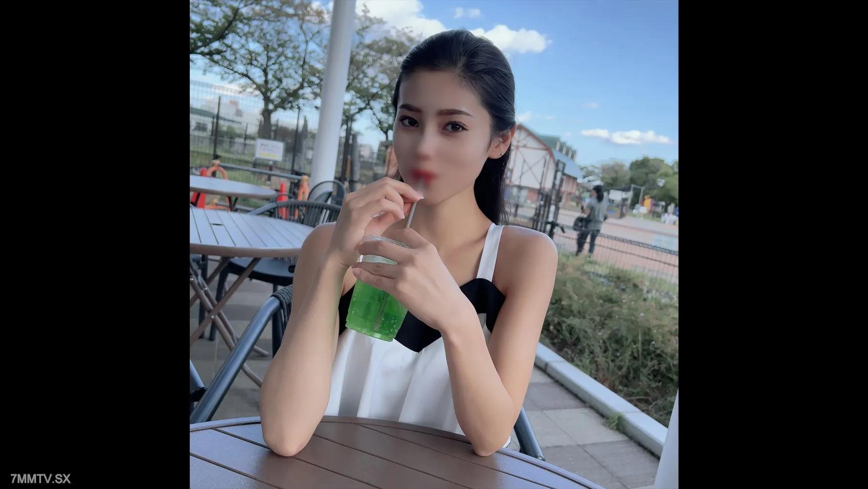 FC2-PPV 3997944 初撮影・顔出し！明日まで限定！太陽の様に眩しいオリエンタル美女は情熱の国で育った帰国◯女。欧州への留学前に二人きりで想い出作り・・・エキゾチックで艶めかしい極め細やかな美体に２回連続生射精！ FC2-PPV-3997944