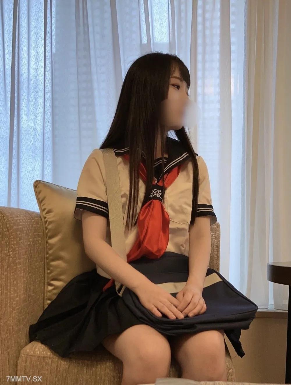 FC2-PPV 3086359 【無】【完全顔出し】【続編】100年に一度の逸材！巨根を求める小さな身体に大量顔射！【坂道系】 FC2-PPV-3086359